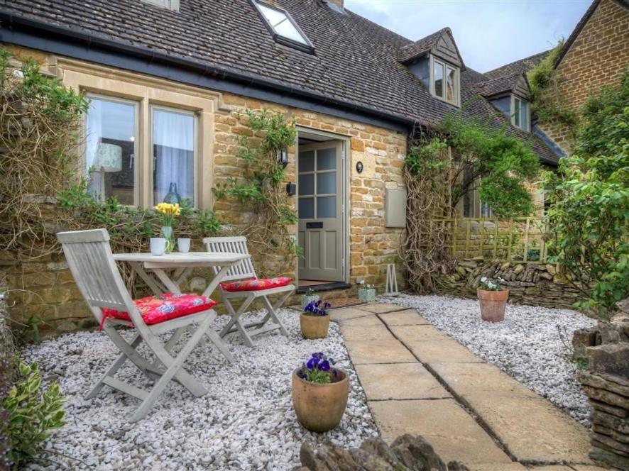 Bobble Cottage Bourton-on-the-Water Exterior photo